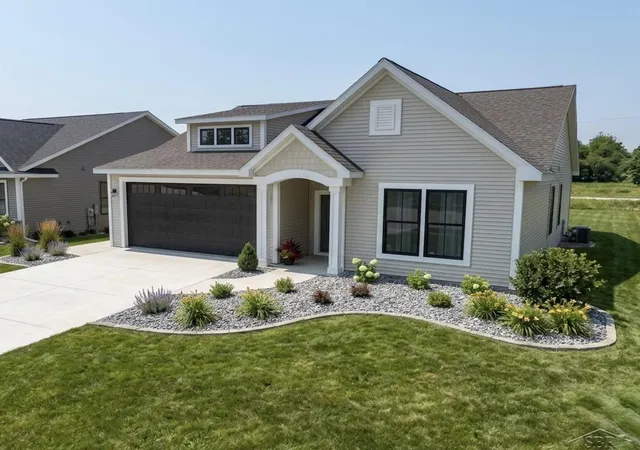 1st image of 4768 Signature Dr, Bay City, MI 48706 | MLS# 61050209357