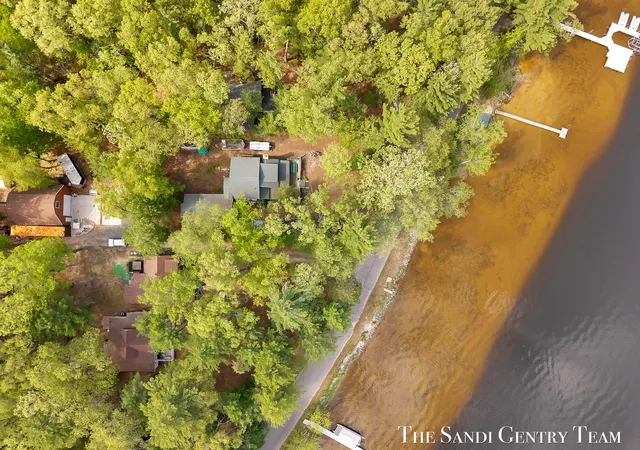2nd image of 6633 Bass Lake Blvd, Pentwater, MI 49449 | MLS# 71026025598