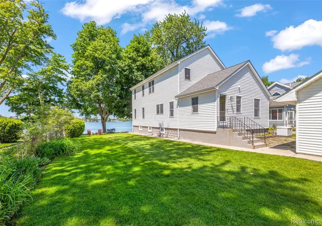 Photo 1 of Sale Pending at 4333 Hunters Dr, Highland, MI 48356 | MLS# 20261039247 | Listing updated on 2026-06-04
