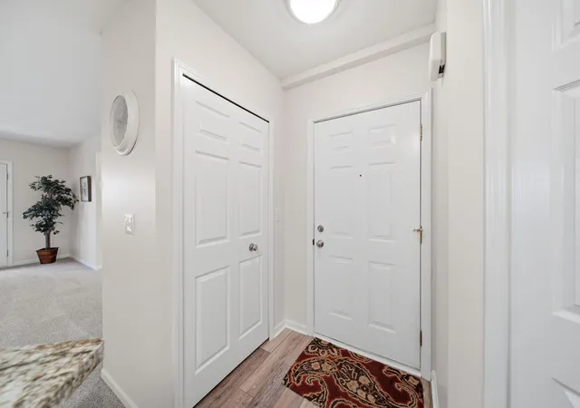 4th image of 822 W Barrington Cir, Jackson, MI 49203 | MLS# 55026025608
