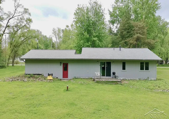 Photo 4 of Single family home for sale at 3087 E Gordonville Rd, Midland Charter Township Midland, MI 48640 | MLS# 61050209373 | Listing updated on 2026-07-20