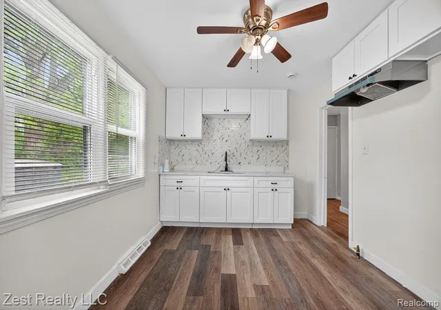 4th image of 20026 Fenmore St, Detroit, MI 48235 | MLS# 20261039272