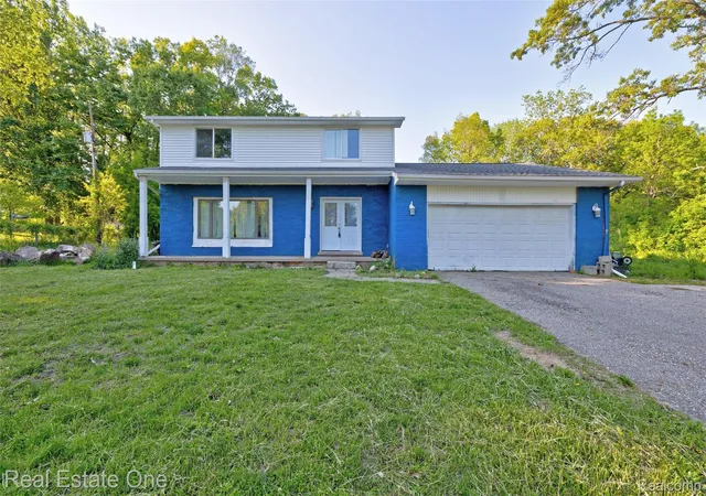Photo 1 of Single family home for sale at 4161 Seymour Lake Rd, Oxford, MI 48371 | MLS# 20261039280 | Listing updated on 2026-06-04