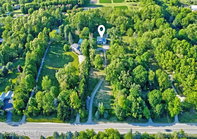 Photo 2 of Single family home for sale at 4161 Seymour Lake Rd, Oxford, MI 48371 | MLS# 20261039280 | Listing updated on 2026-06-04