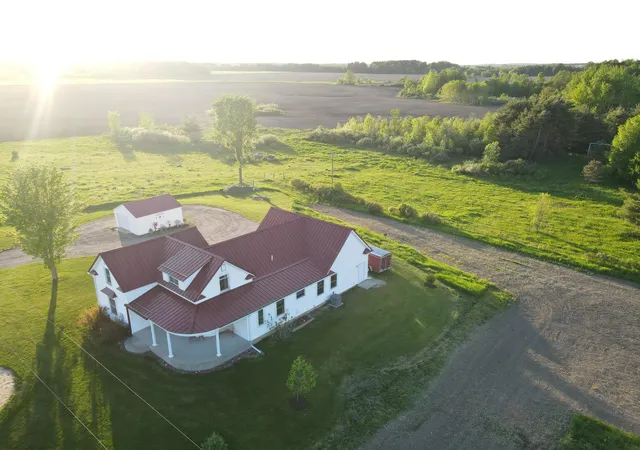 Photo 3 of Single family home for sale at 4072 20 Mile Rd, Marion, MI 49665 | MLS# 72026025619 | Listing updated on 2026-07-30