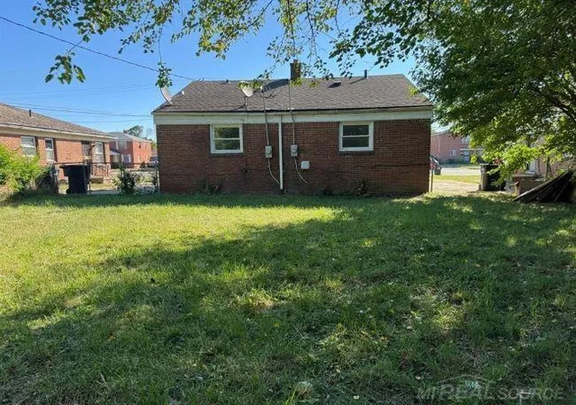 20th image of 19961 Greenfield Rd, Detroit, MI 48235 | MLS# 58050209378