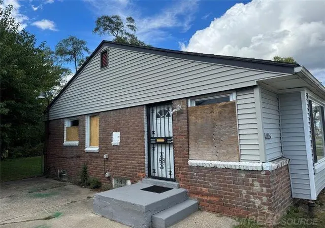 2nd image of 19961 Greenfield Rd, Detroit, MI 48235 | MLS# 58050209378