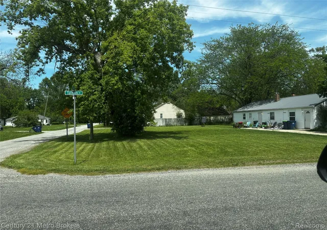 1st image of 2665 Tatham Rd, Saginaw, MI 48601 | MLS# 20261039290