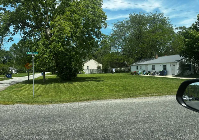 2nd image of 2665 Tatham Rd, Saginaw, MI 48601 | MLS# 20261039290