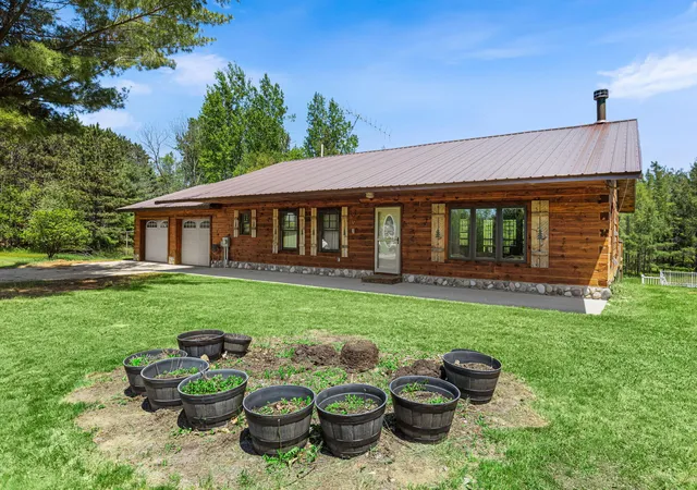 3rd image of 15902 Penesal Rd, Leroy, MI 49655 | MLS# 65026025636