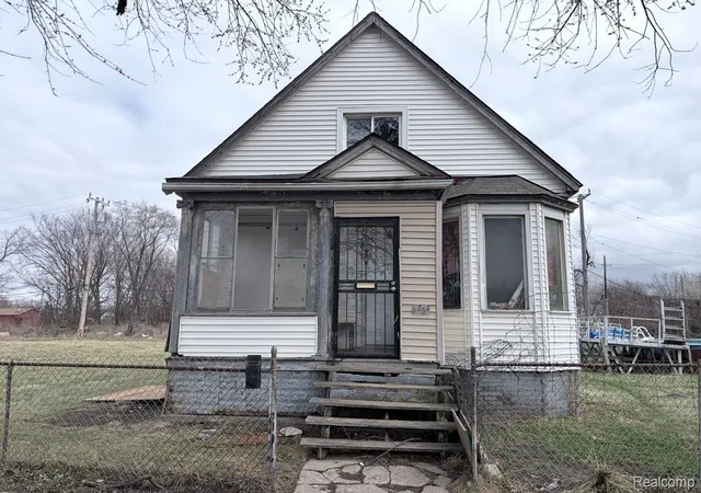 Homes for sale in Detroit, MI | 6264 Holcomb St, Detroit, MI 48213 | MLS# 20261039303