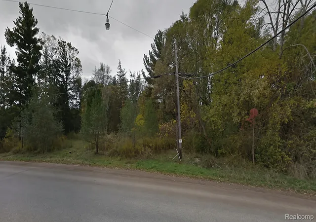 1st image of 8983 Pontiac Lake Rd, White Lake, MI 48386 | MLS# 20261039307
