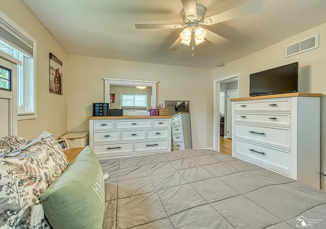 Photo 3 of Single family home for sale at 3421 Maidstone Ave, Trenton, MI 48183 | MLS# 57050209380 | Listing updated on 2026-06-16