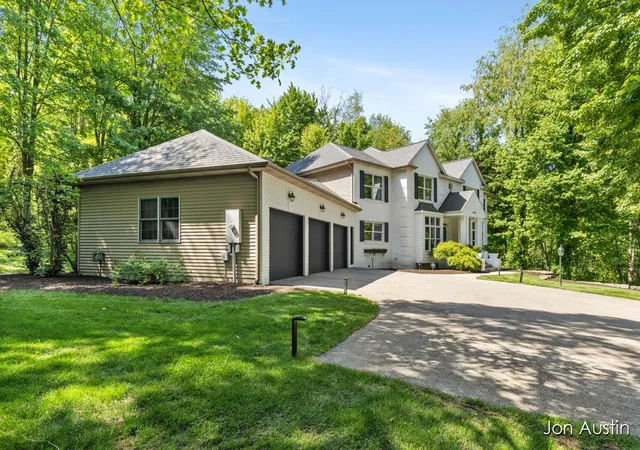 4th image of 4380 Michigan St Ne, Grand Rapids, MI 49525 | MLS# 65026025643
