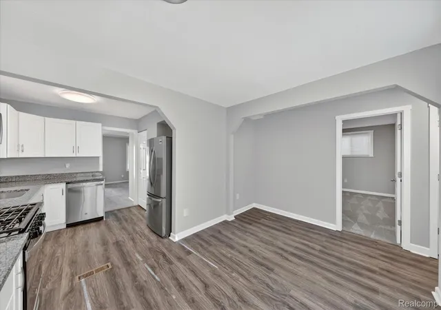 Photo 4 of Single family home for sale at 3024 Wolcott St, Ferndale, MI 48220 | MLS# 20261039316 | Listing updated on 2026-08-28