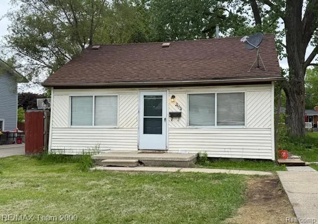 Homes for sale in Inkster City Wayne, MI | 26174 Kitch St, Inkster City Wayne, MI 48141 | MLS# 20261039329