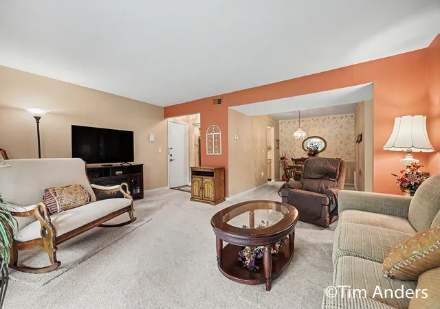 5th image of 2759 Leonard St Nw, Kent, MI 49504