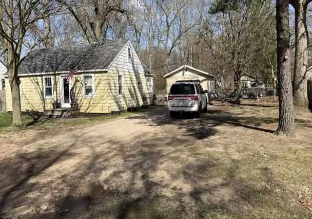 Photo 3 of Single family home for sale at 2970 Valley St, Norton Shores, MI 49444 | MLS# 71026025669 | Listing updated on 2026-07-13