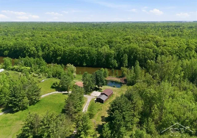 1st image of 1777 W Pine River Rd, Breckenridge, MI 48615 | MLS# 61050209402