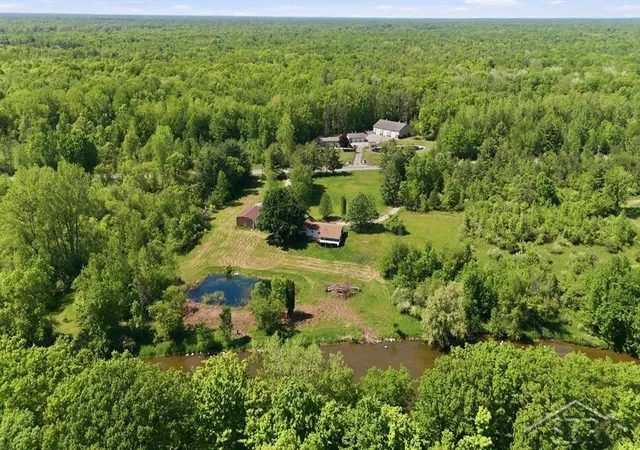 27th image of 1777 W Pine River Rd, Breckenridge, MI 48615 | MLS# 61050209402