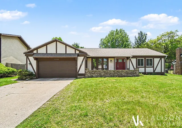 1st image of 5289 Queensbury Dr Se, Grand Rapids, MI 49508 | MLS# 65026025673
