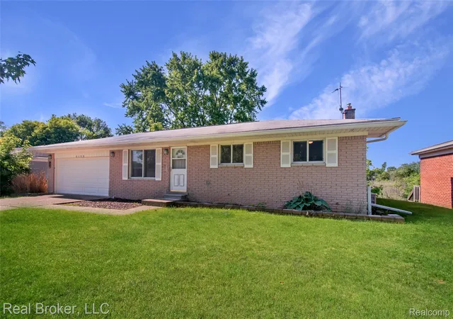 1st image of 5103 Ridgetop Dr, Waterford, MI 48327 | MLS# 20261039367