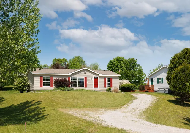 Homes for sale in Unknown Out Of State, MI | 10810 S Orchard Wy, Unknown Out Of State, MI 49684 | MLS# 67026025679