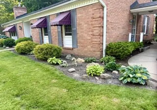 Photo 3 of Single family home for sale at 232 Hawthorne Rd, Marshall, MI 49068 | MLS# 64026025685 | Listing updated on 2026-05-29