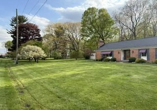 Photo 4 of Single family home for sale at 232 Hawthorne Rd, Marshall, MI 49068 | MLS# 64026025685 | Listing updated on 2026-05-29