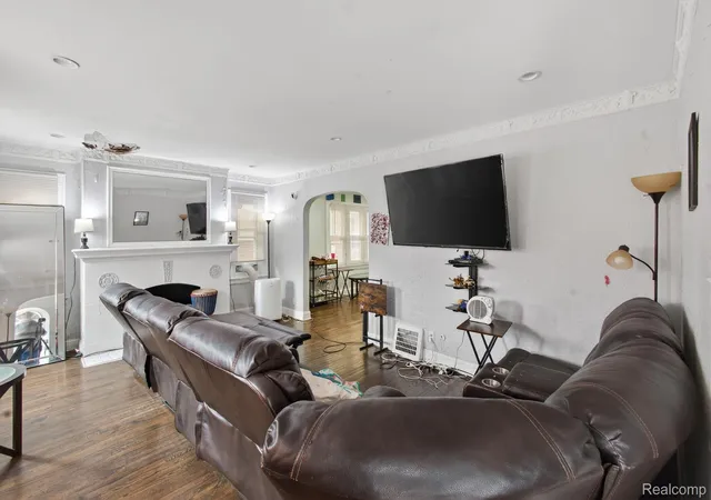 2nd image of 16563 Wildemere St, Detroit, MI 48221 | MLS# 20261039374