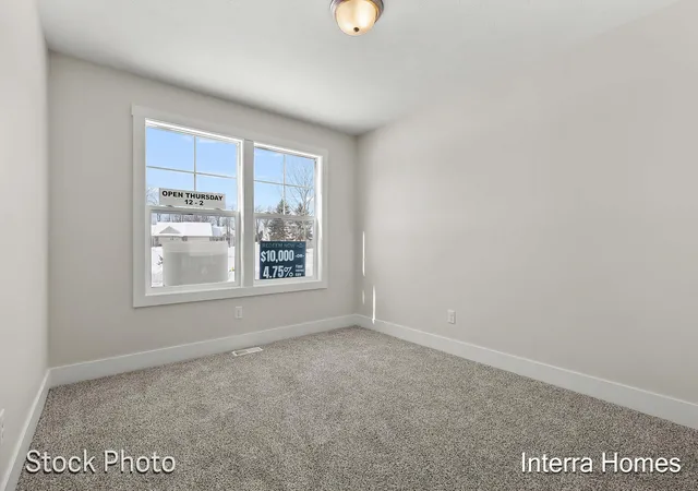 Photo 2 of Condo for sale at 325 Round Hl Rd, Kalamazoo, MI 49009 | MLS# 66026025690 | Listing updated on 2026-09-11