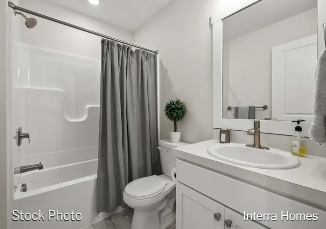 Photo 3 of Condo for sale at 325 Round Hl Rd, Kalamazoo, MI 49009 | MLS# 66026025690 | Listing updated on 2026-09-11