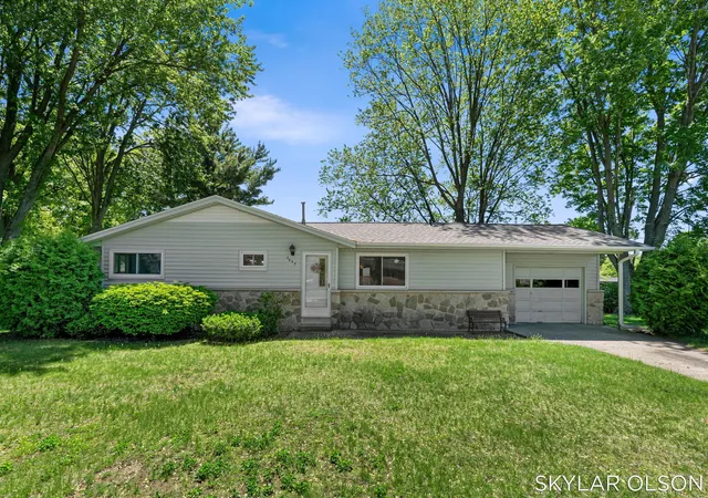 Photo 1 of Sale Pending at 2467 Kimberly, Muskegon, MI 49444 | MLS# 71026025699 | Listing updated on 2026-05-31
