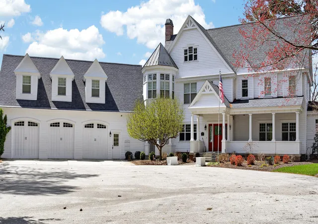 2nd image of 5592 S Shore Dr, Whitehall, MI 49461 | MLS# 71026025710