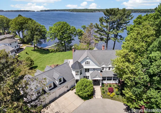 3rd image of 5592 S Shore Dr, Whitehall, MI 49461 | MLS# 71026025710