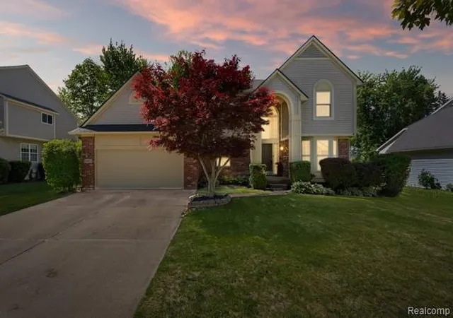 1st image of 8363 Sherwood Dr, Grand Blanc, MI 48439 | MLS# 20261039420
