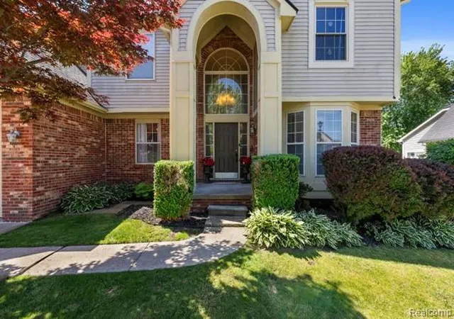 5th image of 8363 Sherwood Dr, Grand Blanc, MI 48439 | MLS# 20261039420