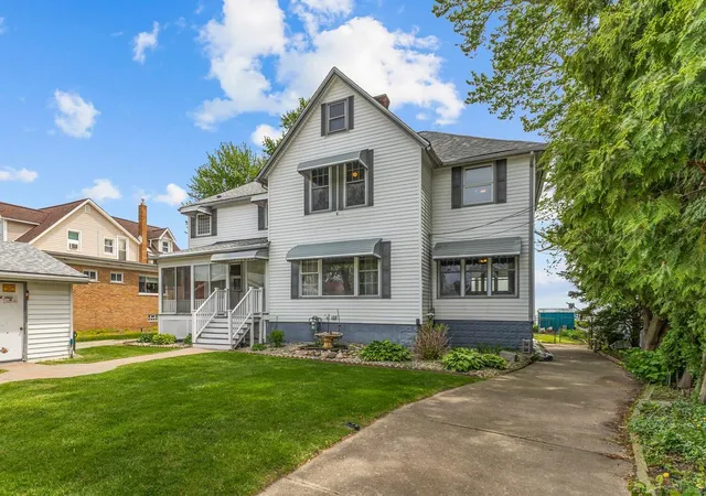 1st image of 29000 Jefferson Ave, Saint Clair Shores, MI 48081 | MLS# 58050209430