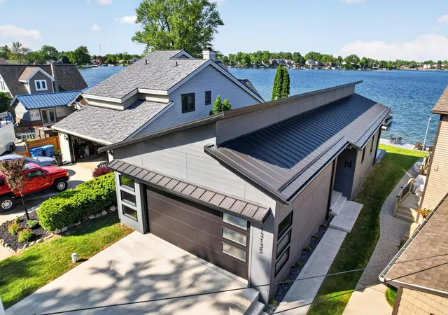 Photo 2 of Single family home for sale at 12135 Margaret Dr, Fenton, MI 48430 | MLS# 81026025726 | Listing updated on 2026-06-11