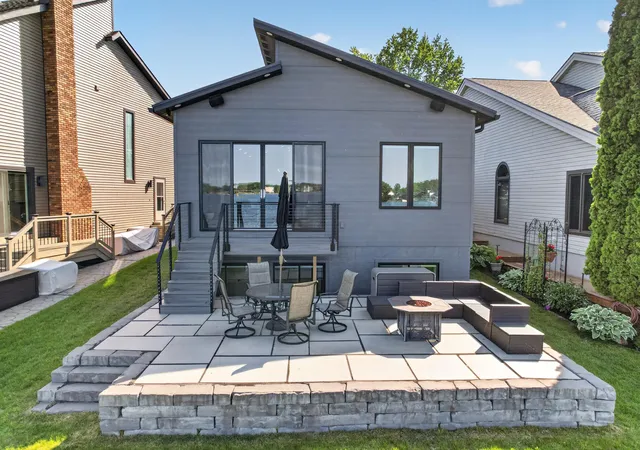 Photo 3 of Single family home for sale at 12135 Margaret Dr, Fenton, MI 48430 | MLS# 81026025726 | Listing updated on 2026-06-11