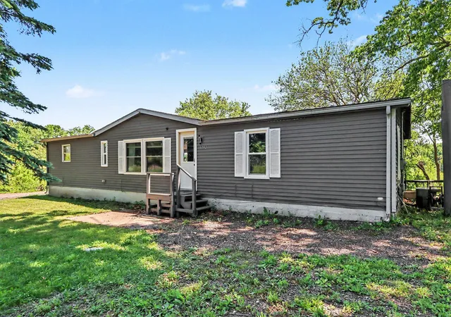 Photo 1 of Sale Pending at 6082 E V Ave, Vicksburg, MI 49097 | MLS# 66026025746 | Listing updated on 2026-06-01