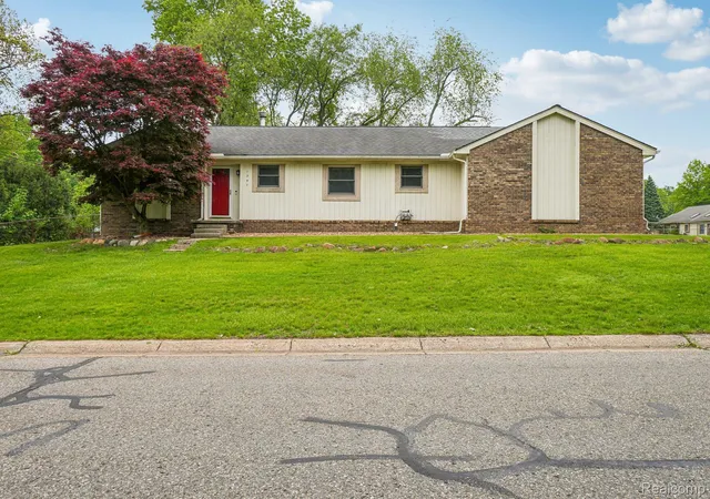 Homes for sale in Wixom City Oakland, MI | 1397 Flamingo St, Wixom City Oakland, MI 48393 | MLS# 20261039457