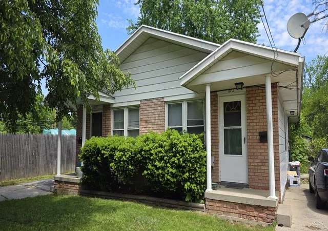 2nd image of 612 Wayne St, Saginaw, MI 48602 | MLS# 61050209449