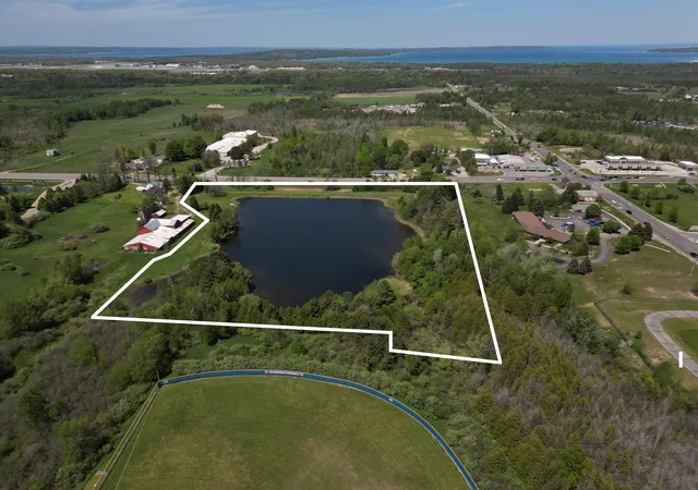 1st image of 780 E Hammond Pl E, Traverse City City Grand Traverse, MI 49684 | MLS# 78080068973