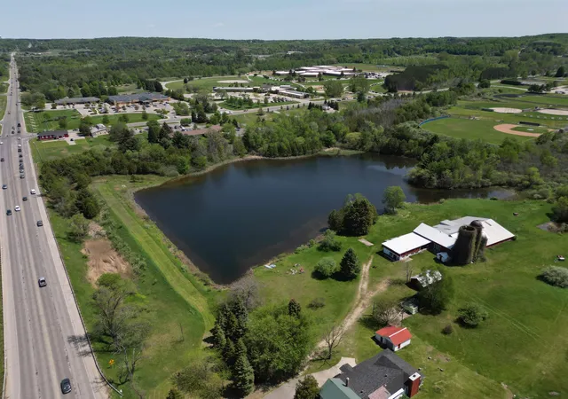 3rd image of 780 E Hammond Pl E, Traverse City City Grand Traverse, MI 49684 | MLS# 78080068973