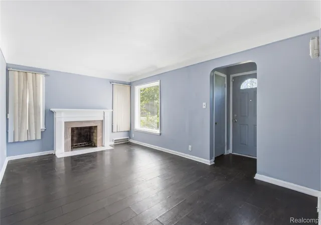 3rd image of 5918 Cadieux Rd, Detroit, MI 48224 | MLS# 20261039496