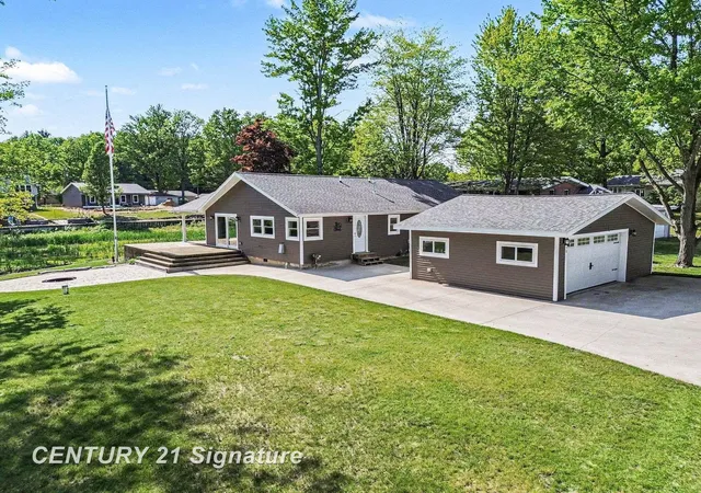 1st image of 5458 Oakridge Dr, Beaverton, MI 48612 | MLS# 61050209482