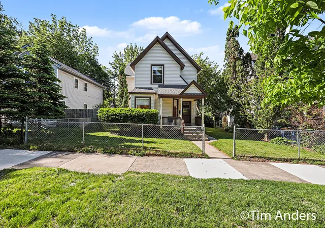 Homes for sale in Grand Rapids City Kent, MI | 816 Innes St Ne, Grand Rapids City Kent, MI 49503 | MLS# 65026025792