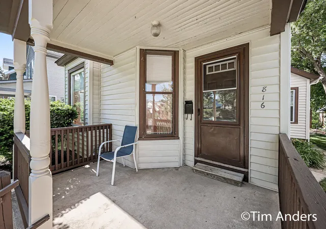 Homes for sale in Grand Rapids City Kent, MI | 816 Innes St Ne, Grand Rapids City Kent, MI 49503 | MLS# 65026025792