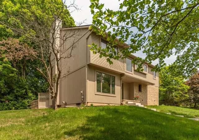 2nd image of 2401 Placid Wy, Ann Arbor, MI 48105 | MLS# 81026025815